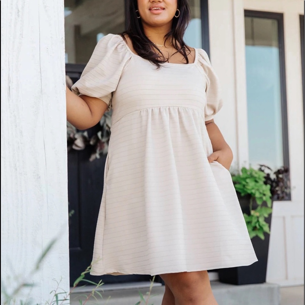 PARISIAN DAYS DRESS NWT